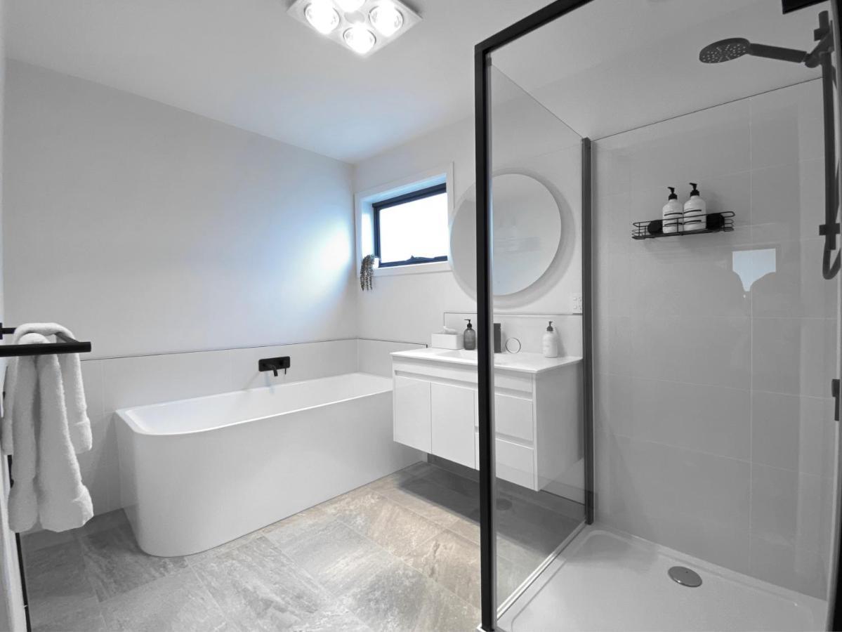 Albatross Rise - Modern Family Holiday home Hobart